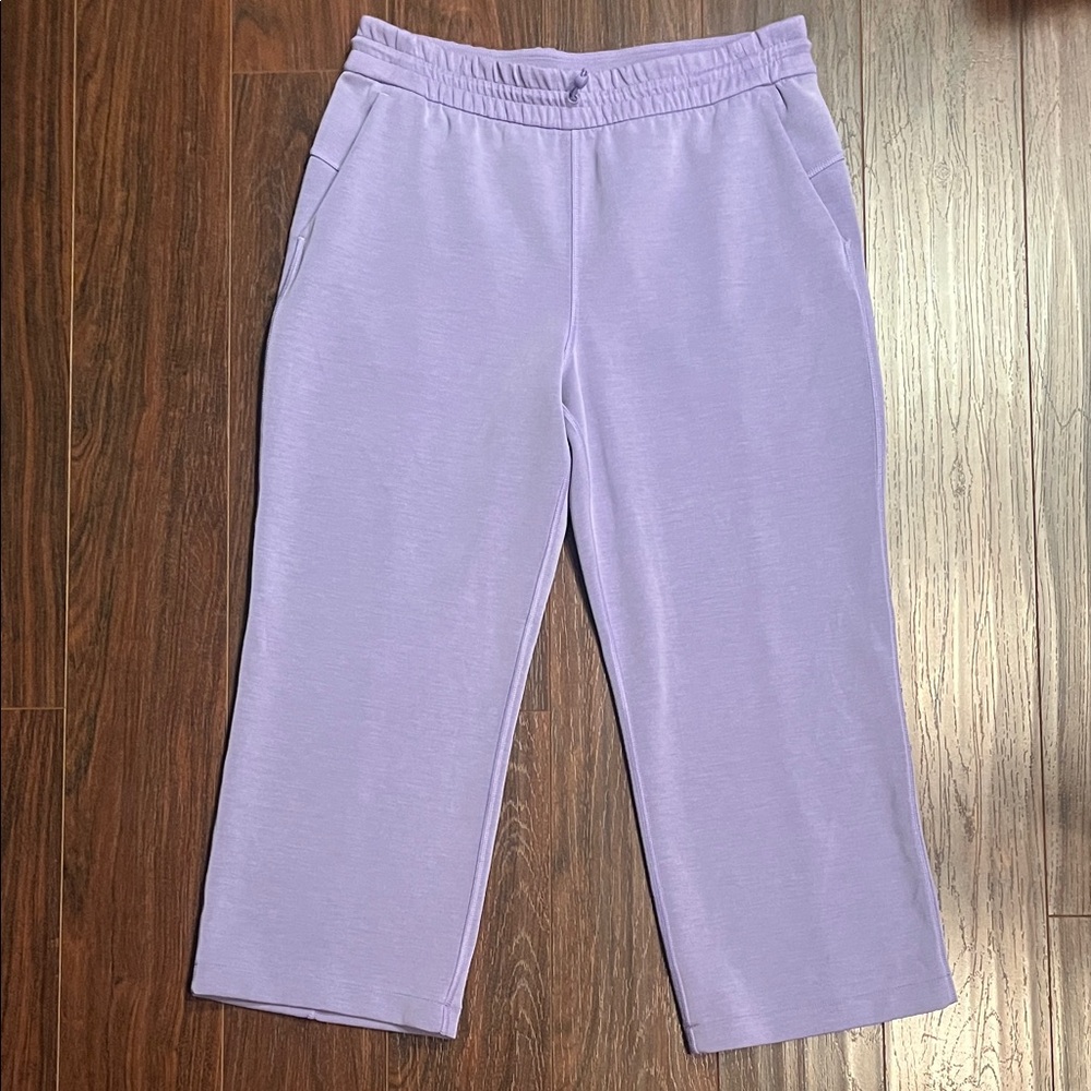 Lululemon Softstreme High Rise straight leg crops